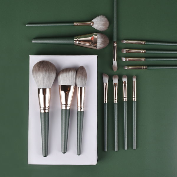 Qoo10] EASRNIY メイクブラシセット14本 スタンドケース