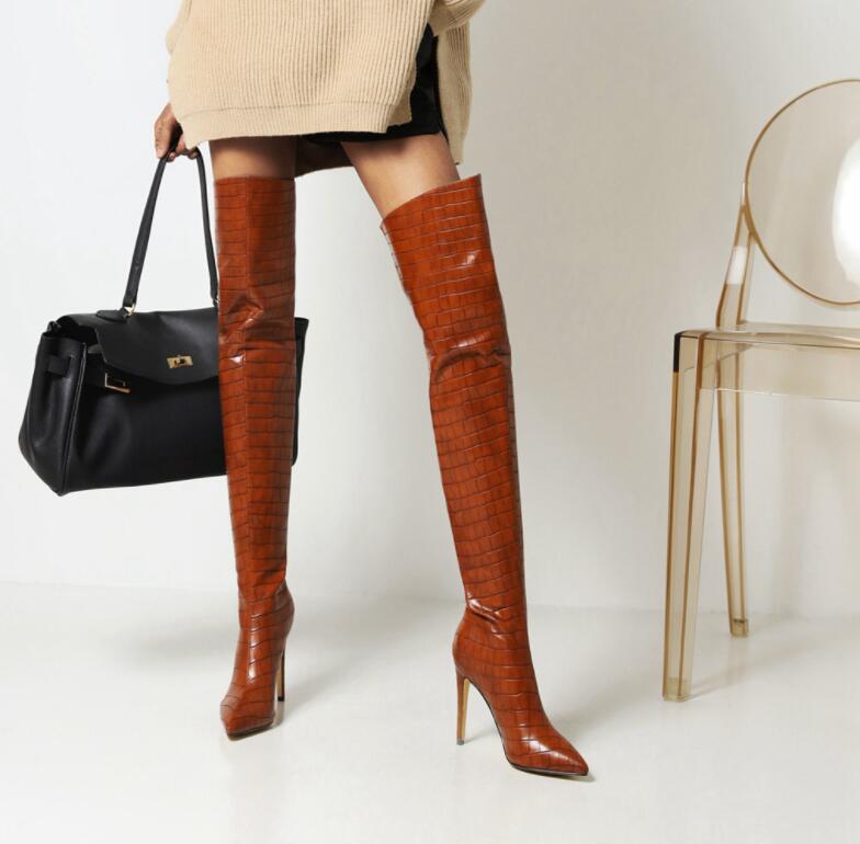 お見逃しなくレディースブーツ ニーハイブーツ エナメル 10センチ 超ハイヒール 光沢 ロング丈 秋冬 春秋 サイハイブーツ 大きいサイズ 小さいサイズ ピンヒール スーパーロングブーツ ダンス 舞台 お見逃しなくレディースブーツ ニーハイブーツ エナメル 10センチ 超ハイヒール 光沢 ロング丈 秋冬 春秋 サイハイブーツ 大きいサイズ 小さいサイズ ピンヒール スーパーロングブーツ ダンス 舞台