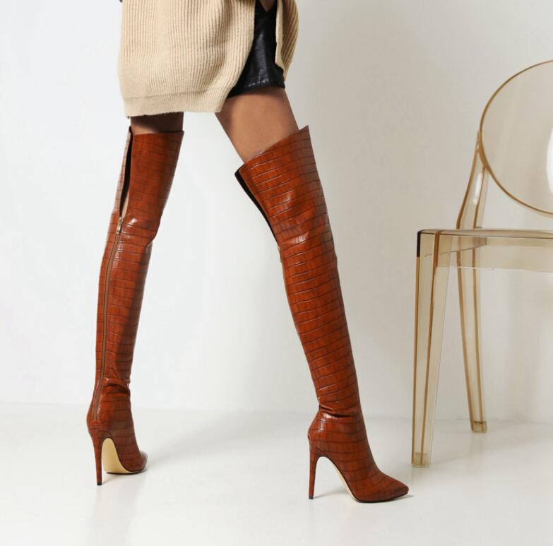 お見逃しなくレディースブーツ ニーハイブーツ エナメル 10センチ 超ハイヒール 光沢 ロング丈 秋冬 春秋 サイハイブーツ 大きいサイズ 小さいサイズ ピンヒール スーパーロングブーツ ダンス 舞台 お見逃しなくレディースブーツ ニーハイブーツ エナメル 10センチ 超ハイヒール 光沢 ロング丈 秋冬 春秋 サイハイブーツ 大きいサイズ 小さいサイズ ピンヒール スーパーロングブーツ ダンス 舞台