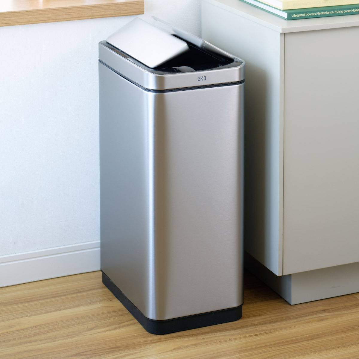 EKO ゴミ箱 45L エックスウィング センサー式 イーケーオー ごみ箱 センサー ステンレス 45リットル 幅27 自動開閉 両開き 分別 角型 インナーボックス付 大容量 充電式 自動 EKO ゴミ箱 45L エックスウィング センサー式 イーケーオー ごみ箱 センサー ステンレス 45リットル 幅27 自動開閉 両開き 分別 角型 インナーボックス付 大容量 充電式 自動