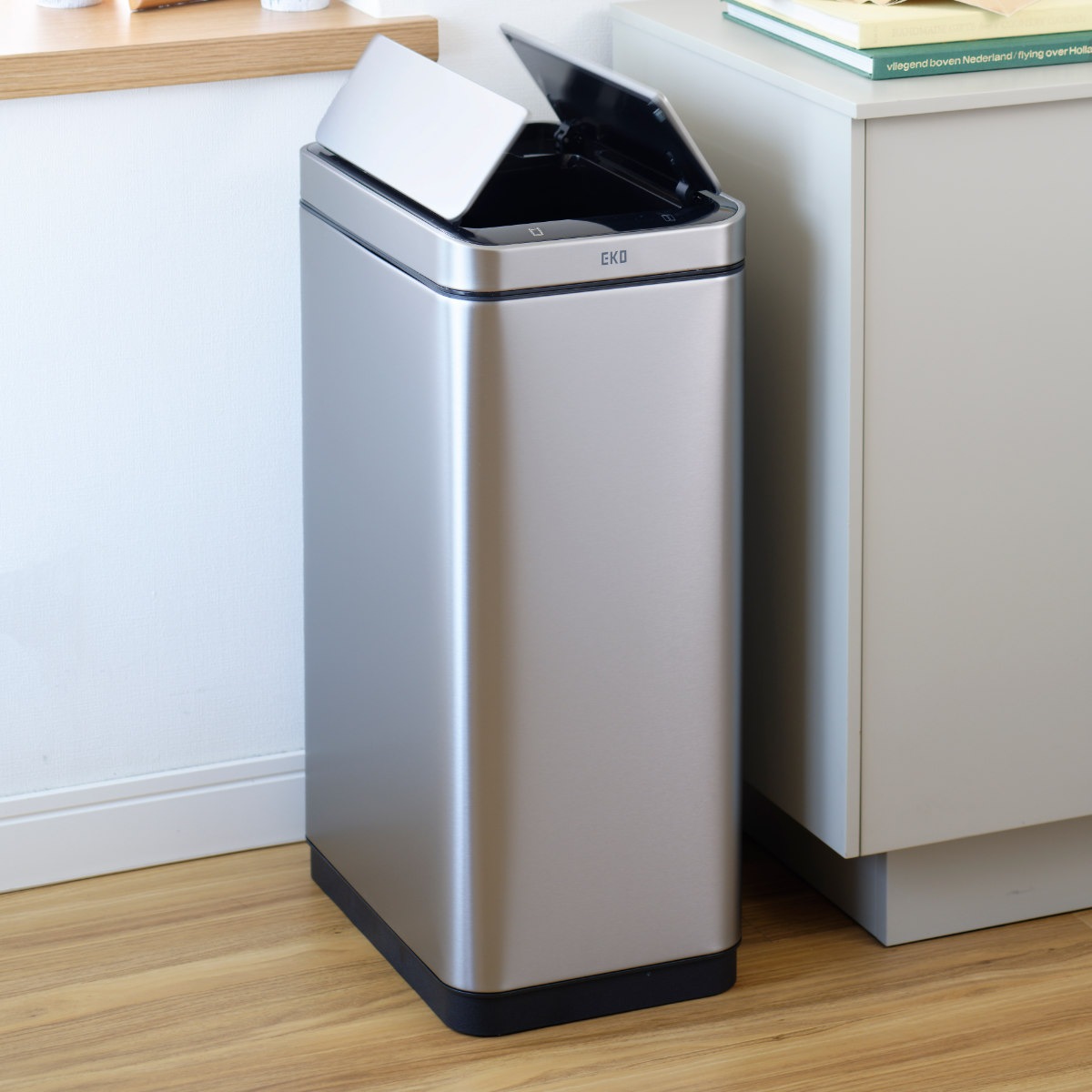 EKO ゴミ箱 45L エックスウィング センサー式 イーケーオー ごみ箱 センサー ステンレス 45リットル 幅27 自動開閉 両開き 分別 角型 インナーボックス付 大容量 充電式 自動 EKO ゴミ箱 45L エックスウィング センサー式 イーケーオー ごみ箱 センサー ステンレス 45リットル 幅27 自動開閉 両開き 分別 角型 インナーボックス付 大容量 充電式 自動