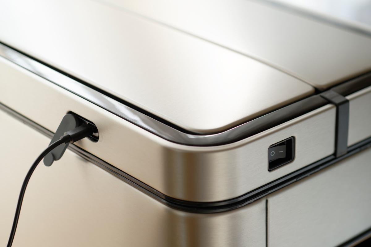 EKO ゴミ箱 45L エックスウィング センサー式 イーケーオー ごみ箱 センサー ステンレス 45リットル 幅27 自動開閉 両開き 分別 角型 インナーボックス付 大容量 充電式 自動 EKO ゴミ箱 45L エックスウィング センサー式 イーケーオー ごみ箱 センサー ステンレス 45リットル 幅27 自動開閉 両開き 分別 角型 インナーボックス付 大容量 充電式 自動