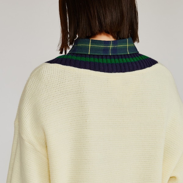 返品交換不可 在庫一掃 Champion チャンピオン Vネックセーター レディース CW-A017-020 即納