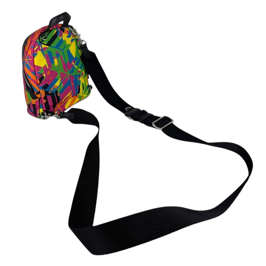 エム シー エム MCM ボディバッグ 斜め掛けショルダーバッグ ナイロン