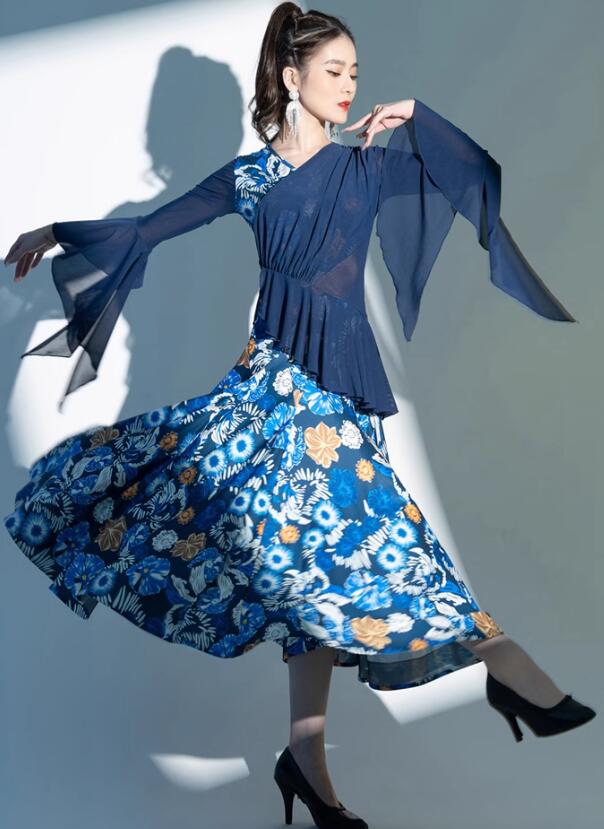 モダンダンス 社交ダンス ラテン衣装 社交ダンスドレス 練習着 演出用 技デモ タンゴ モダン 大きい裾 ダンススカート 広がる 演出服 舞台演出ロングドレス 大きいサイズ ピンク ブルー M L X