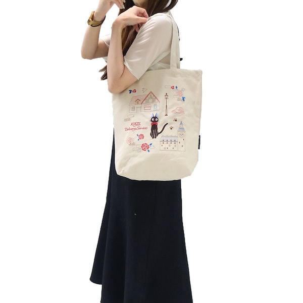 familiar 魔女の宅急便　トートバッグ　スタジオジブリあの服 familiar 魔女の宅急便 トートバッグ スタジオジブリあの服 スタジオ