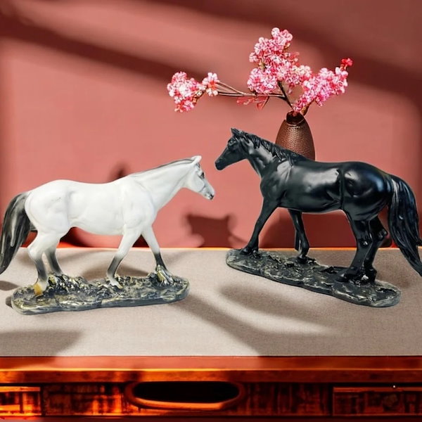 黒い馬のオーナメント 約180cm 黒い馬のオーナメント 約180cm