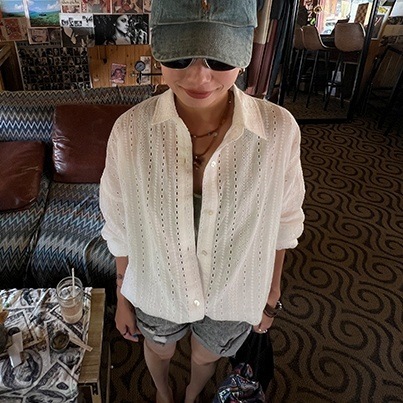 トップス シャツ ミディアム丈 長袖 角襟 前開き ボタン 透け感 かわいい 大人可愛い きれいめ シンプル 上品 おしゃれ かっこいい レトロ こなれ感 個性的 主役級 存在感 抜け感 トップス シャツ ミディアム丈 長袖 角襟 前開き ボタン 透け感 かわいい 大人可愛い きれいめ シンプル 上品 おしゃれ かっこいい レトロ こなれ感 個性的 主役級 存在感 抜け感