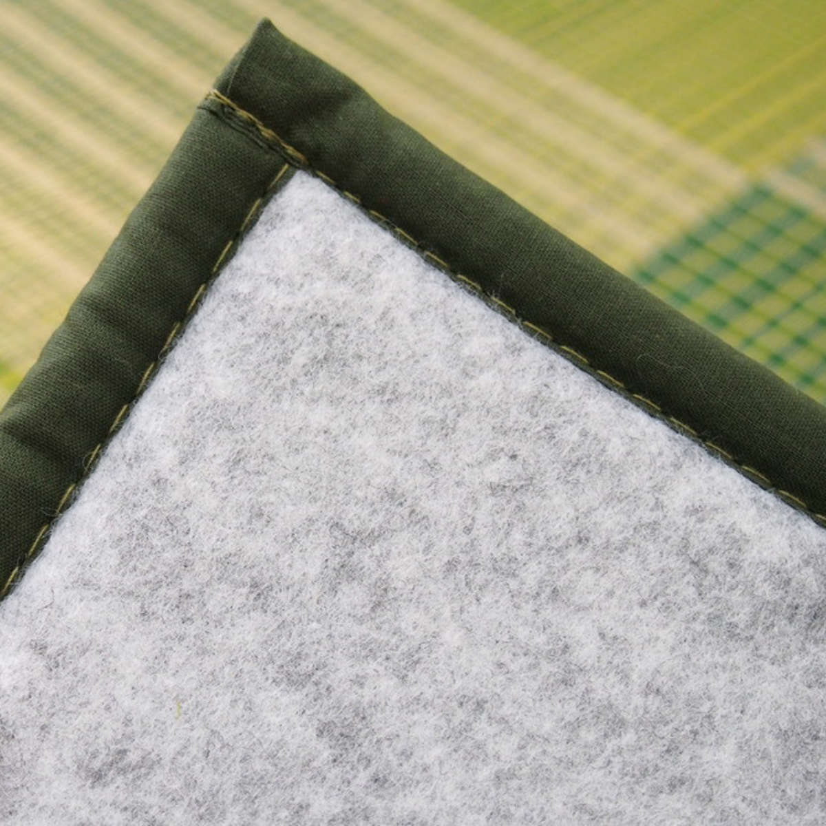 ラグ 240x240cm ラグマット 市松模様のふっくらい草ラグ クレパス ラグ 240x240cm ラグマット 市松模様のふっくらい草ラグ クレパス