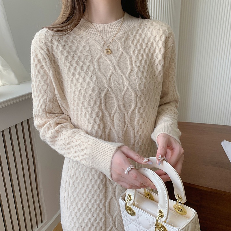 秋冬の新型気質の長い膝麻花セーターの魚尾スカートはニットスカートの女性を厚くした