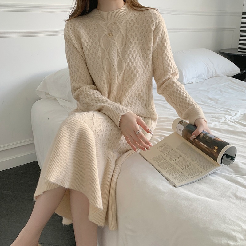 秋冬の新型気質の長い膝麻花セーターの魚尾スカートはニットスカートの女性を厚くした