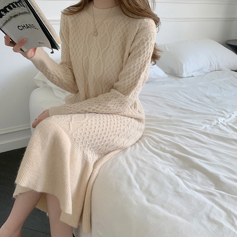 秋冬の新型気質の長い膝麻花セーターの魚尾スカートはニットスカートの女性を厚くした