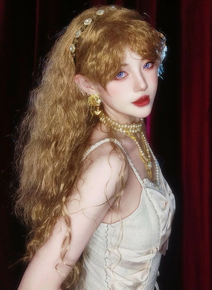 中世の貴族風 巻き毛 ブラウン髪 フルウィッグ かつら 女性 長髪 ロングウィッグ ロングヘア ロリータ lolita 前髪あり 自然 可愛い wig コスプレ 耐熱ウィッグ 小顔効果 コスチューム 中世の貴族風 巻き毛 ブラウン髪 フルウィッグ かつら 女性 長髪 ロングウィッグ ロングヘア ロリータ lolita 前髪あり 自然 可愛い wig コスプレ 耐熱ウィッグ 小顔効果 コスチューム