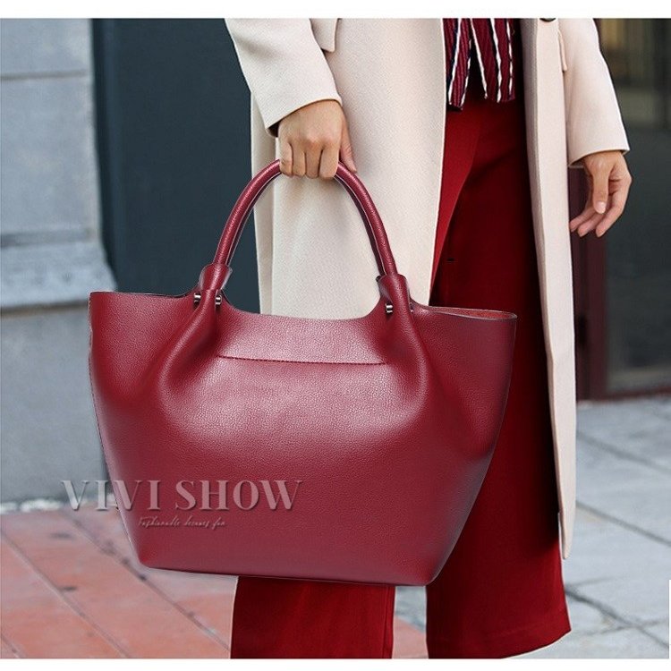 トートバッグ 本革 レディース ショルダーバッグ 大容量 上品 大人 オシャレ 通勤 カバン 新作