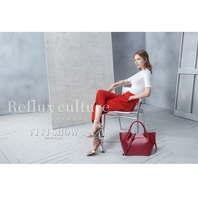 トートバッグ 本革 レディース ショルダーバッグ 大容量 上品 大人 オシャレ 通勤 カバン 新作