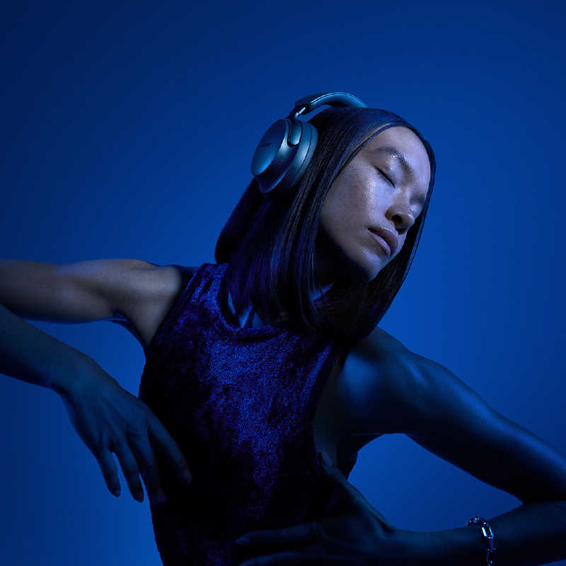 BOSE　ブルートゥースヘッドホン(空間オーディオ対応) LUNAR BLUE ［ノイズキャンセリング対応 /Bluetooth対応］　QCULTRAHPLUN