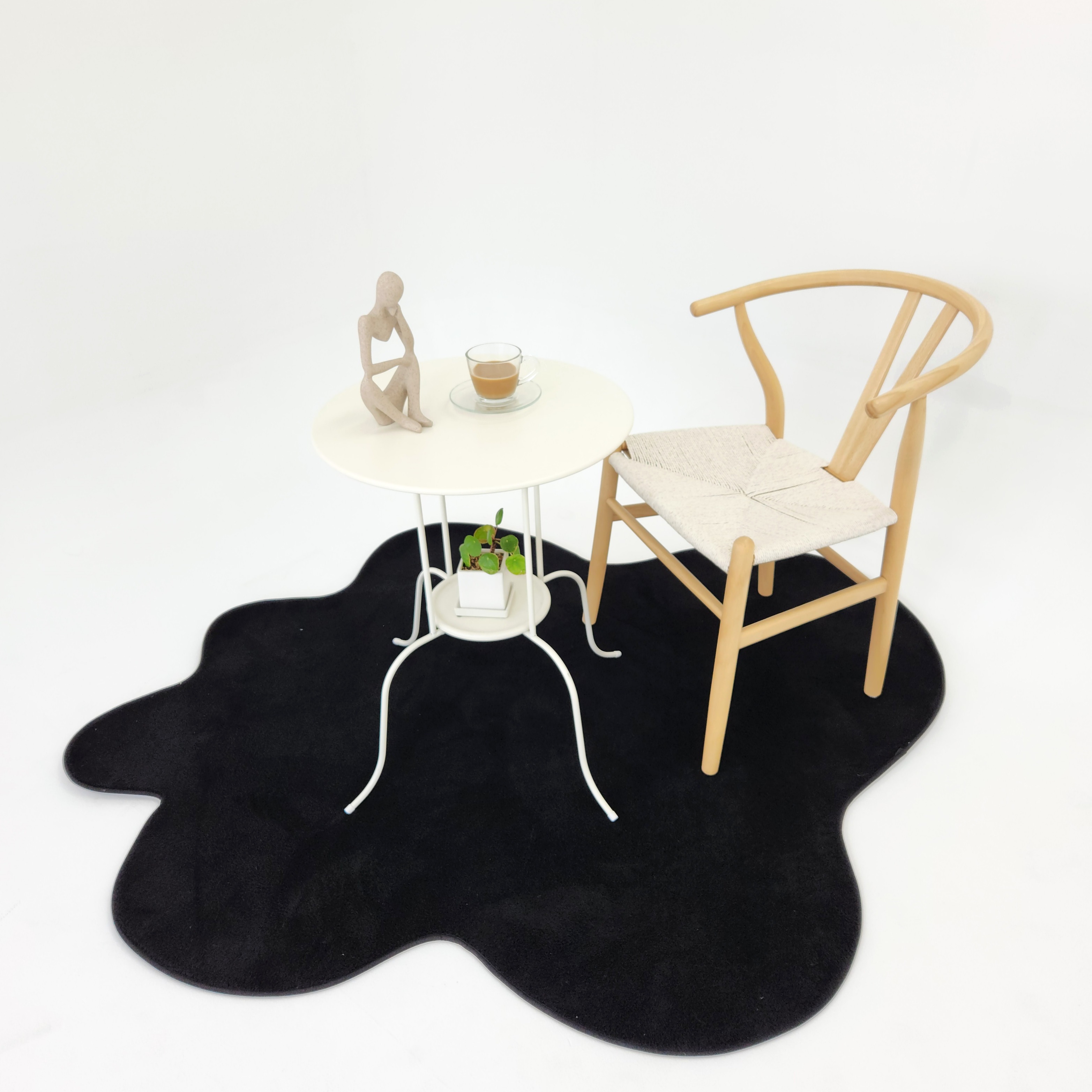 [韓国生産] くもりん 変形 デザイン ラグ かわいい 洗える リビングラグ カーペット（3色展開）