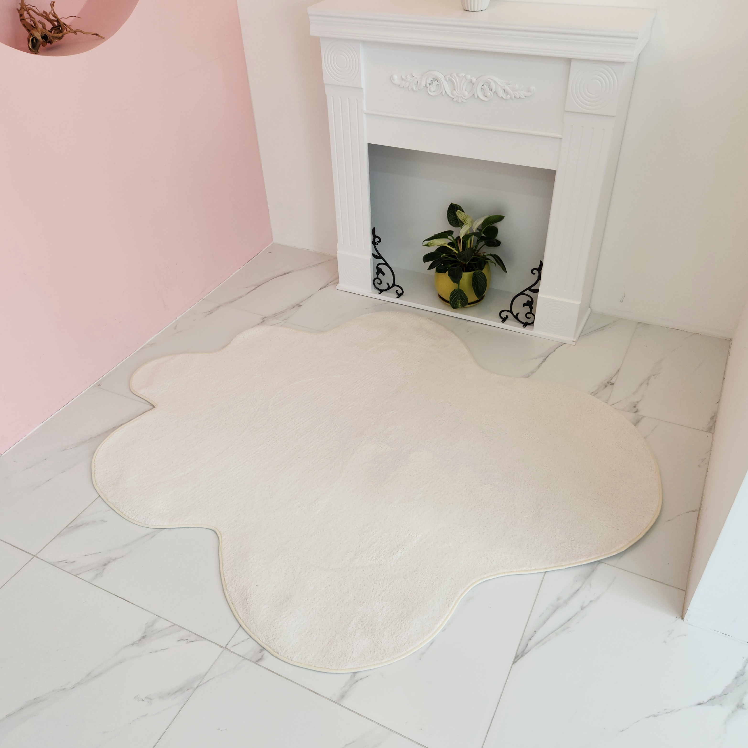 [韓国生産] くもりん 変形 デザイン ラグ かわいい 洗える リビングラグ カーペット（3色展開）