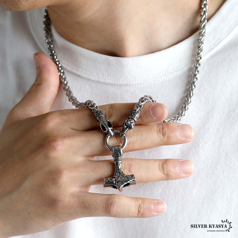 ステンレス スカルとハンマーのネックレス [n1090]