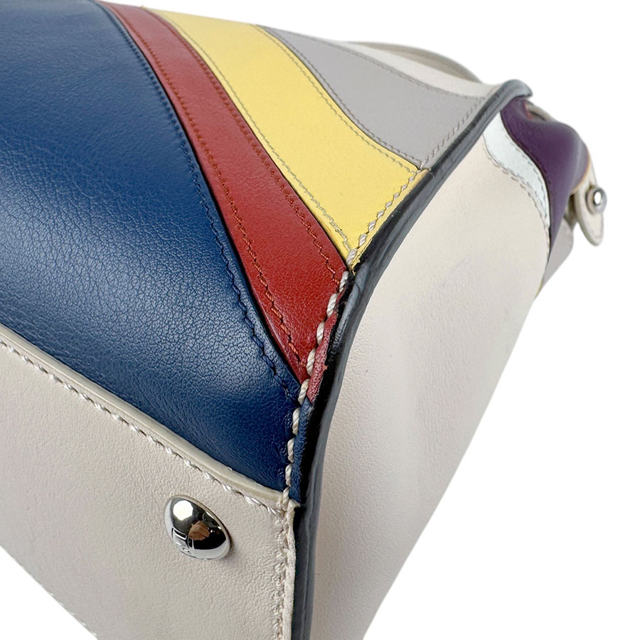 フェンディ FENDI ハンドバッグ ショルダーバッグ ピーカブー ミディアム レザー マルチカラー シルバー レディース 8BN290-5CK z4375 フェンディ FENDI ハンドバッグ ショルダーバッグ ピーカブー ミディアム レザー マルチカラー シルバー レディース 8BN290-5CK z4375