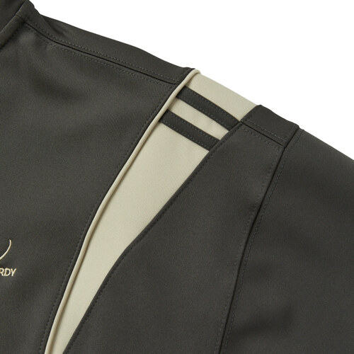 NERDY 公式正規品 トップスurved line hoodie track top NERDY 公式正規品 トップスurved line hoodie track top