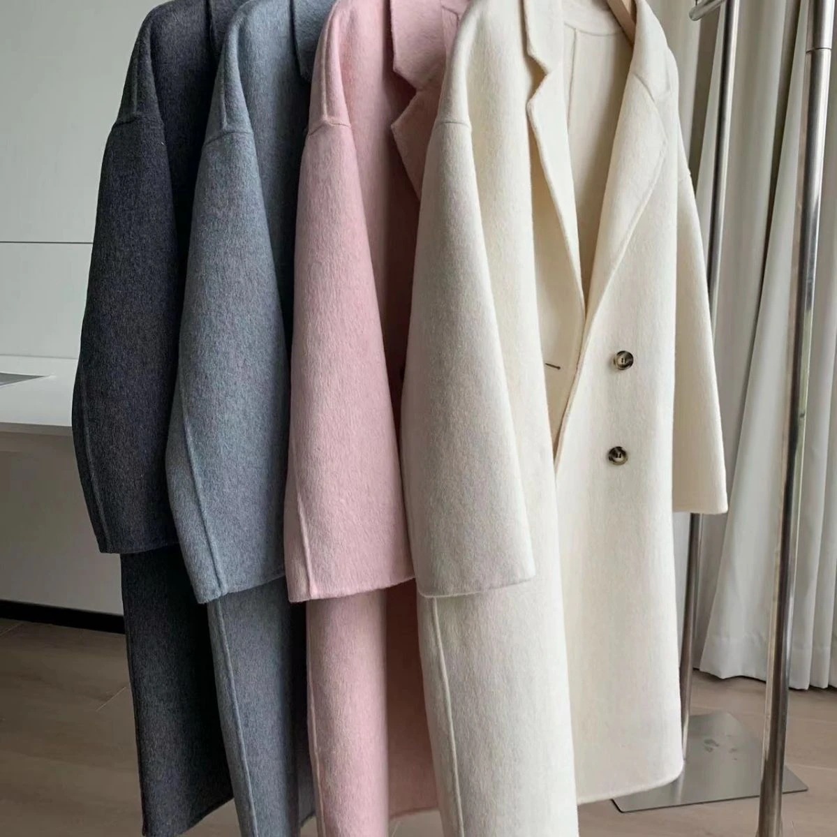 秋冬新作ロングヘア両面ウールコートミドル丈ラグランスリーブドロップショルダールーズスタイル韓国風怠け者風アウターレディース 秋冬新作ロングヘア両面ウールコートミドル丈ラグランスリーブドロップショルダールーズスタイル韓国風怠け者風アウターレディース