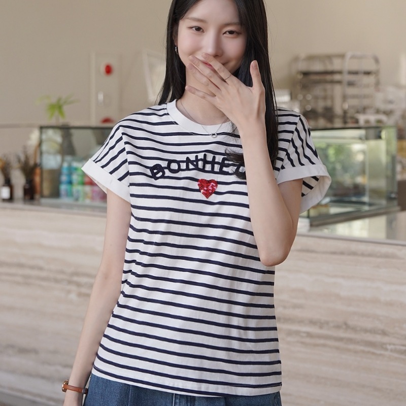 Click & Funny ボニーエンブロイダリーストライプ t シャツ Click & Funny ボニーエンブロイダリーストライプ t シャツ