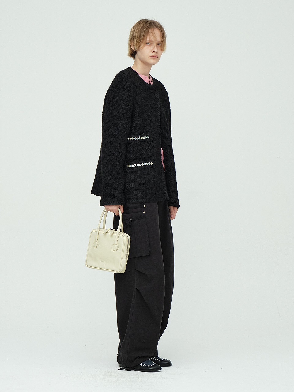 [Margesherwood ] / ☆ PIPING SLIM TOTE / blond wood crinkle Black Piping Slim Tote by MARGESHERWOOD on Sale