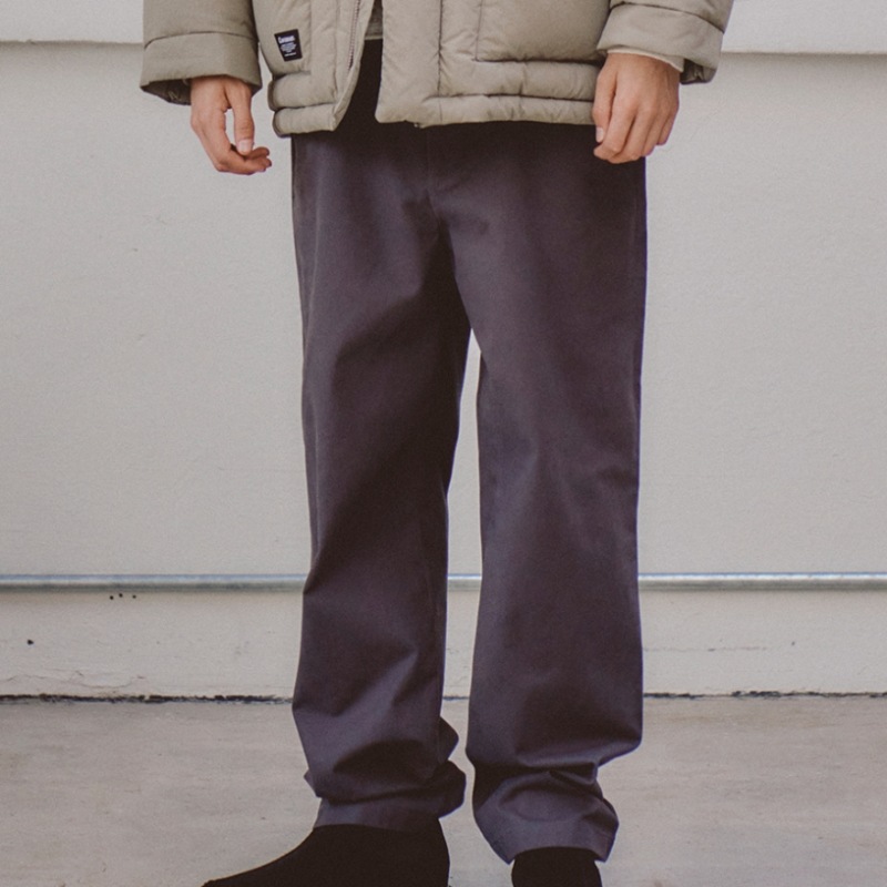 COVERNATスタンダードフィットチノパンツグレー COVERNATスタンダードフィットチノパンツグレー