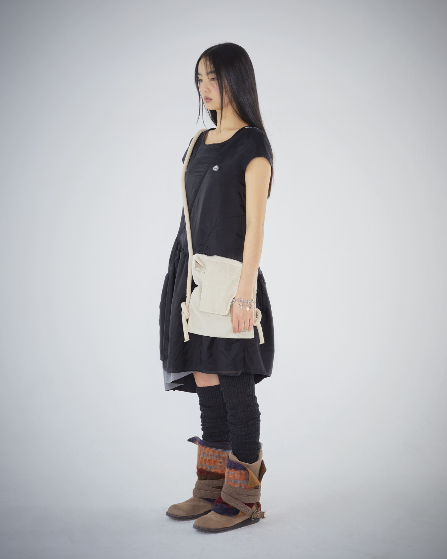 【COYSEIO】送料/関税込 SHIRRING ROPE CROSS BAG IVORY COYSEIO】 SHIRRING ROPE CROSS BAG : IVORY ショルダーバッグ