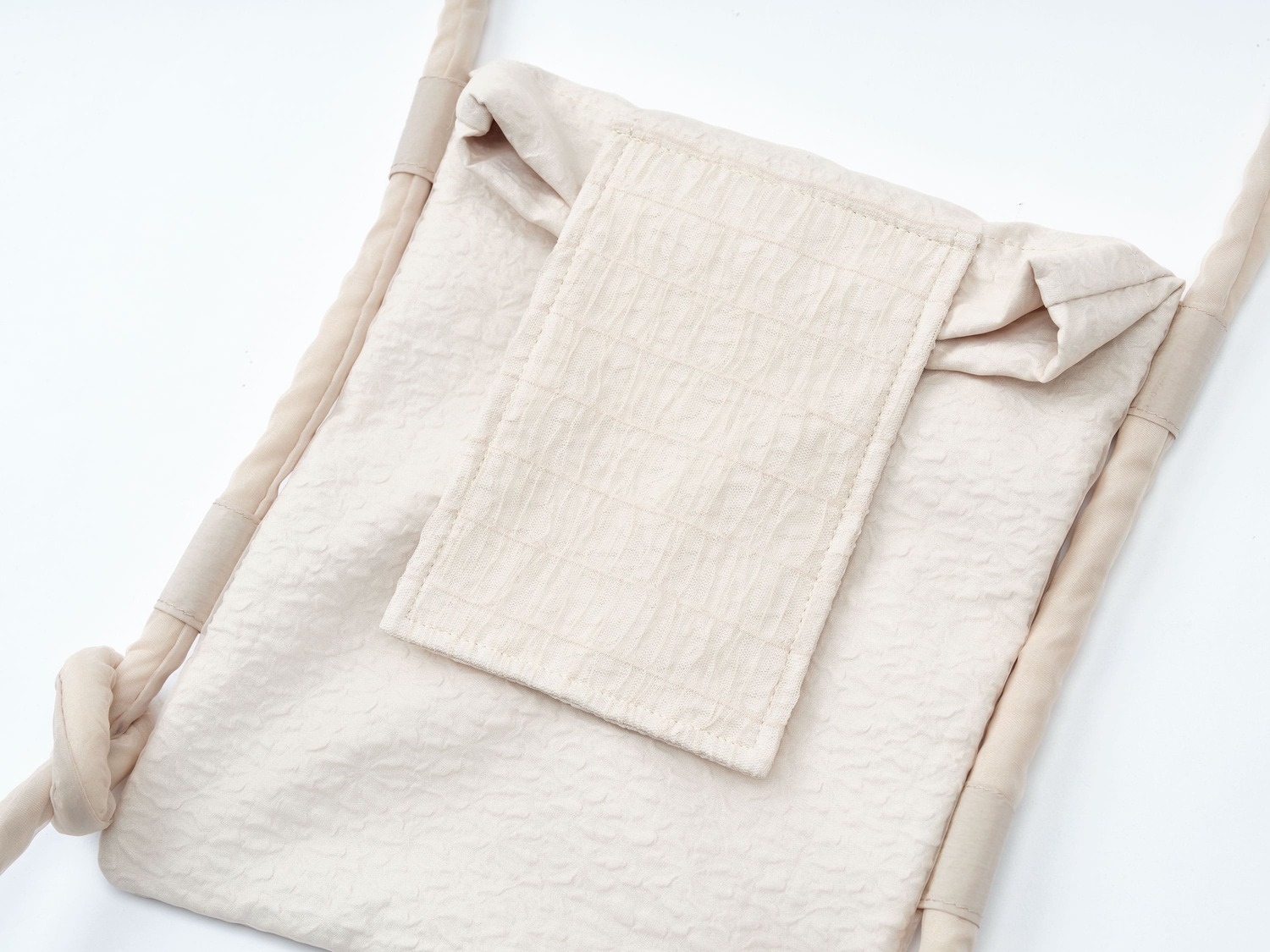 【COYSEIO】送料/関税込 SHIRRING ROPE CROSS BAG IVORY COYSEIO】送料/関税込 SHIRRING ROPE CROSS BAG IVORY (COYSEIO