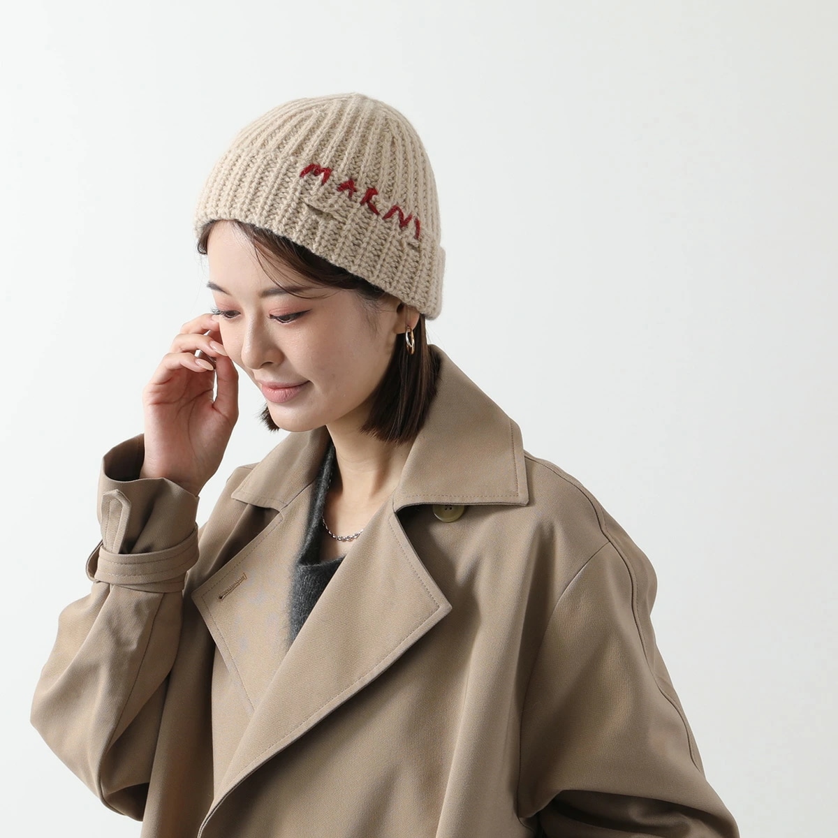 𝐏𝐄𝐄 | . @uniqlo_jp × @marni のコラボニット帽🤎🧡💙 ¥500に
