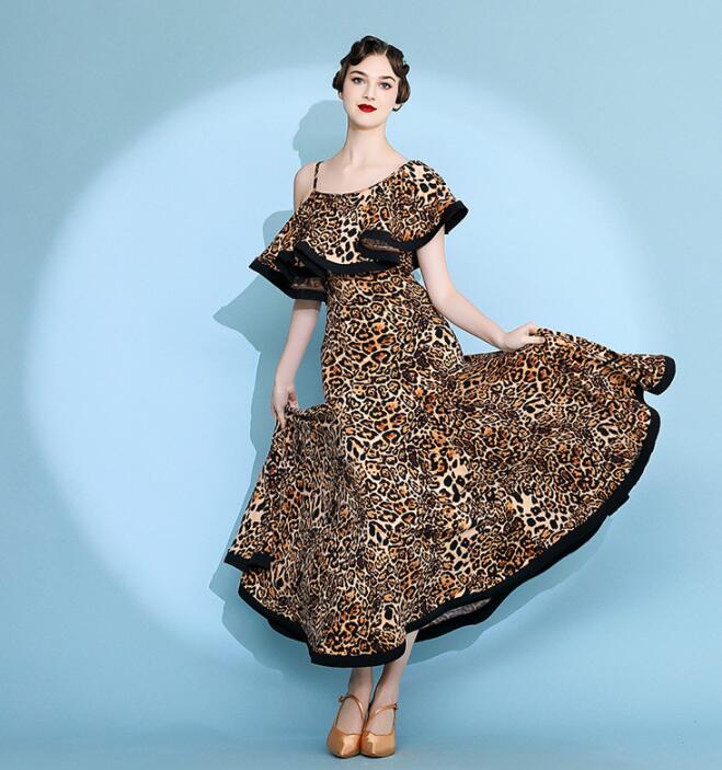 ヒョウ柄 ワルツ スタンダードドレス ゴージャス モダン衣装 大きい裾 レディース 社交ダンス フラメンコ 社交ダンス レッスン着 社交ダンス衣装 スレンダー 練習着 競技用 ステージ モダンドレス