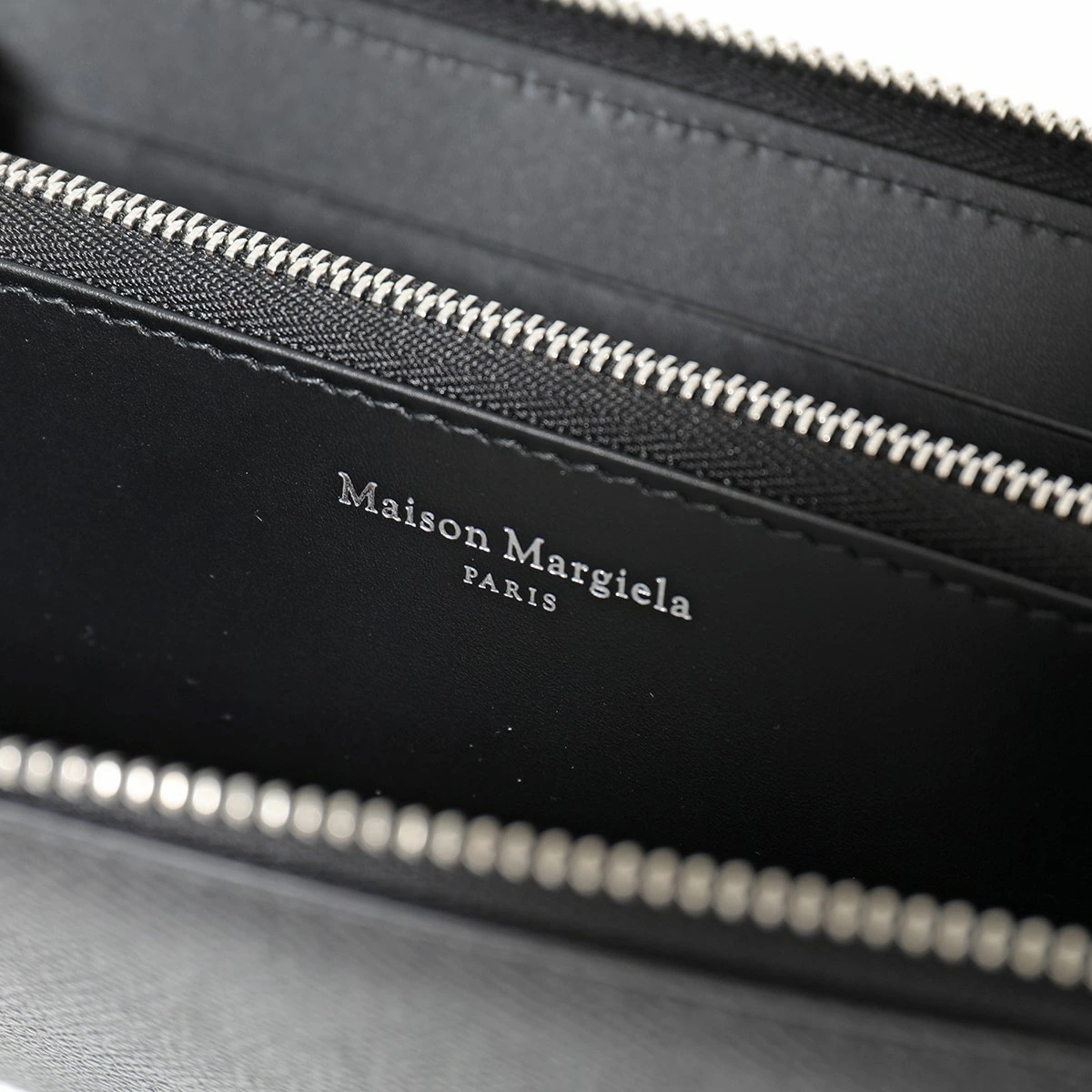 MAISON MARGIELA メゾンマルジェラ 11 長財布 S56UI0110 SA2UI0006 P4745 メンズ レザー ラウンドファスナー T8013