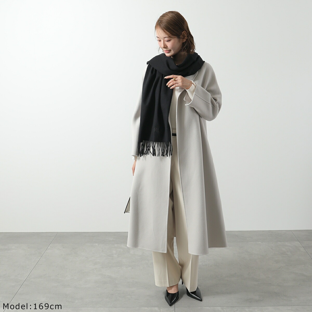 SAINT LAURENT サンローラン マフラー 748959 3Y201 レディース メンズ カシミヤ ストール スカーフ フリンジ ロゴ 刺繍 1060 SAINT LAURENT サンローラン マフラー 748959 3Y201 レディース メンズ カシミヤ ストール スカーフ フリンジ ロゴ 刺繍 1060