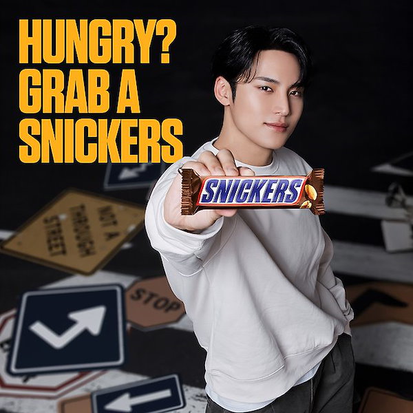 Qoo10] SNICKERS [公式正規品] 【スニッカーズ x ミン