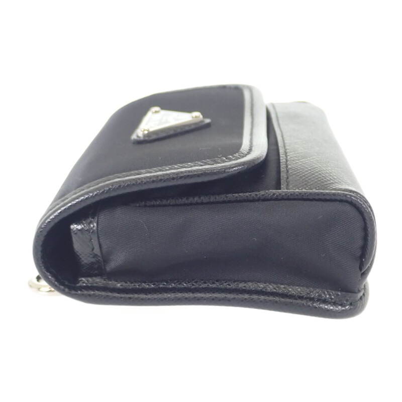 ミニポーチ Re-Nylon 2ZT0222DMHF0002 ショルダーバッグ サフィアーノ ナイロン ブラック レディース【Aランク】