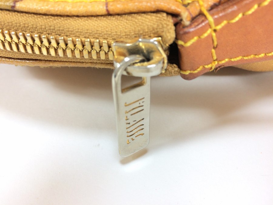 ハンドバッグ レザー ブラウン 地図柄 【中古品】