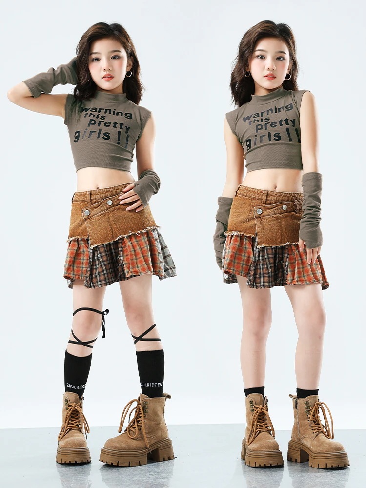 子供のジャズダンスの公演服の女の子のモデルのショーのファッションの服装の練習服のhiphopの揚げた街のファッション的な街のダンスのスーツ 子供のジャズダンスの公演服の女の子のモデルのショーのファッションの服装の練習服のhiphopの揚げた街のファッション的な街のダンスのスーツ