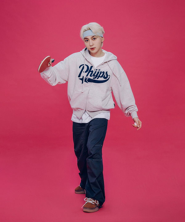 SEVENTEEN スングァン着用★Phyps★韓国★Cherry Raglan Hoodie 6202042062.g_300-w-st_g.jpg