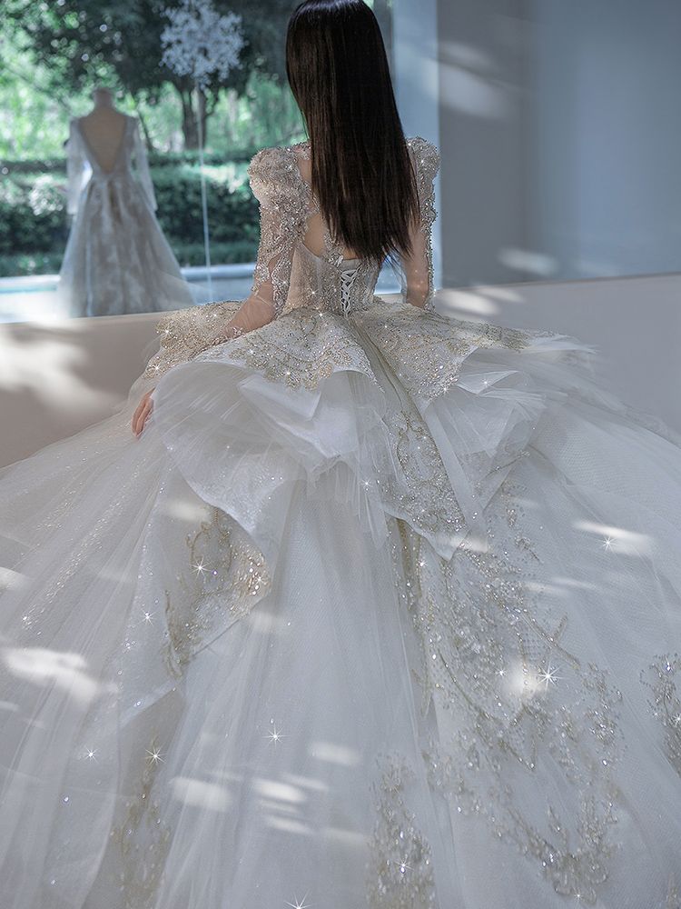 長袖メインウェディングドレス2025花嫁大テールハイエンド重工業小星空宮殿風冬