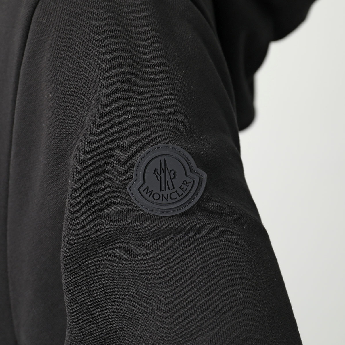 MONCLER GRENOBLE モンクレール グルノーブル パーカー 8G00005 89ADW メンズ コットン スウェット プルオーバー フーディ ロゴ刺繍 ハイネック 999 MONCLER GRENOBLE モンクレール グルノーブル パーカー 8G00005 89ADW メンズ コットン スウェット プルオーバー フーディ ロゴ刺繍 ハイネック 999