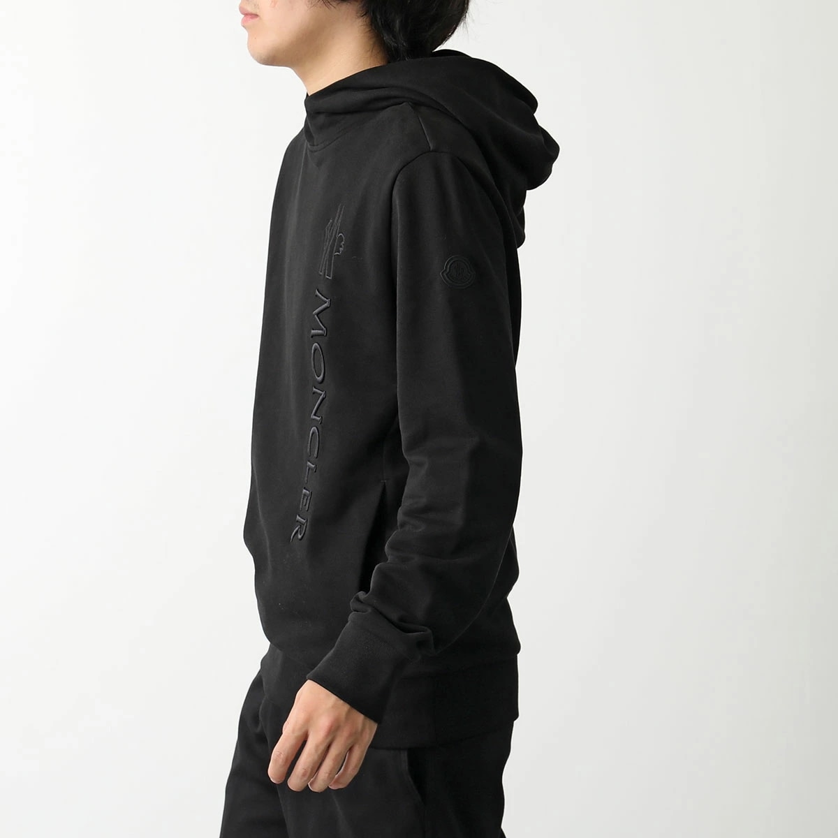 MONCLER GRENOBLE モンクレール グルノーブル パーカー 8G00005 89ADW メンズ コットン スウェット プルオーバー フーディ ロゴ刺繍 ハイネック 999 MONCLER GRENOBLE モンクレール グルノーブル パーカー 8G00005 89ADW メンズ コットン スウェット プルオーバー フーディ ロゴ刺繍 ハイネック 999