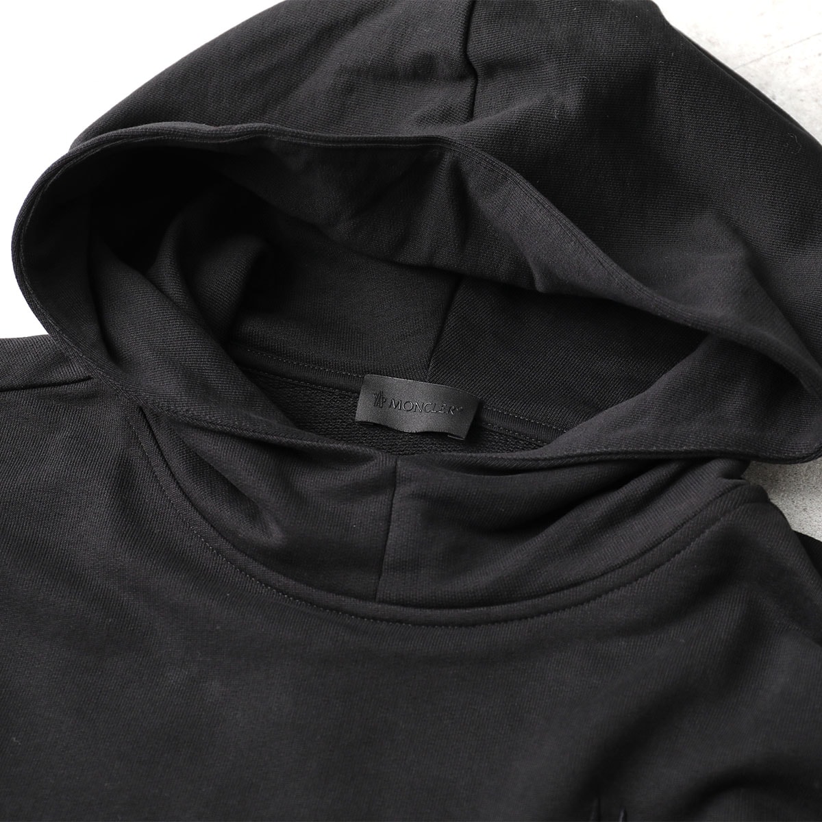 MONCLER GRENOBLE モンクレール グルノーブル パーカー 8G00005 89ADW メンズ コットン スウェット プルオーバー フーディ ロゴ刺繍 ハイネック 999 MONCLER GRENOBLE モンクレール グルノーブル パーカー 8G00005 89ADW メンズ コットン スウェット プルオーバー フーディ ロゴ刺繍 ハイネック 999