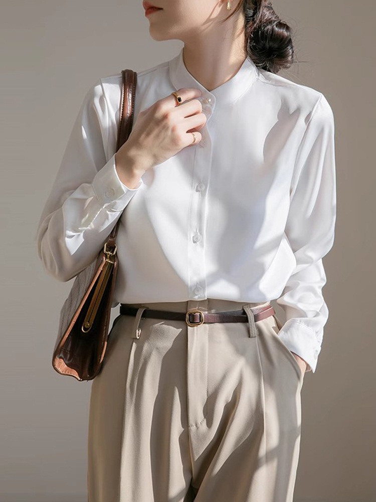 レディース トップス シャツ ブラウス 前開き Yシャツ 長袖 袖あり スタンドカラー スリム 細身 フォーマル スマート フェミニン ボタン パール 薄手 かわいい 大人可愛い きれいめ シンプル