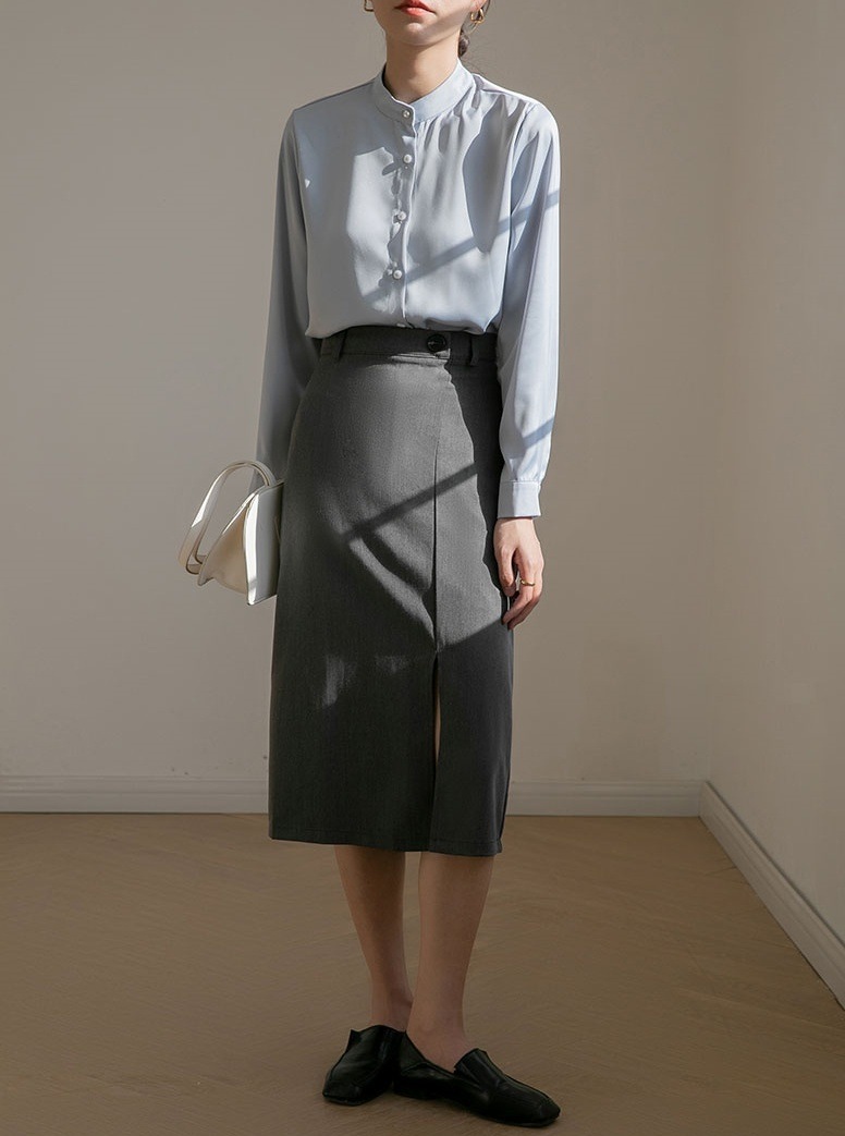 レディース トップス シャツ ブラウス 前開き Yシャツ 長袖 袖あり スタンドカラー スリム 細身 フォーマル スマート フェミニン ボタン パール 薄手 かわいい 大人可愛い きれいめ シンプル