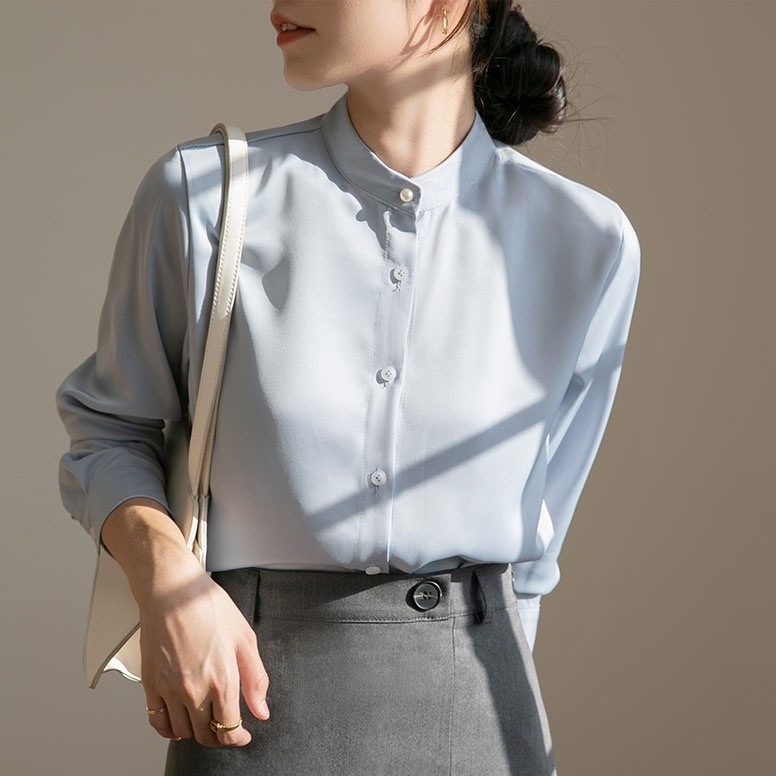 レディース トップス シャツ ブラウス 前開き Yシャツ 長袖 袖あり スタンドカラー スリム 細身 フォーマル スマート フェミニン ボタン パール 薄手 かわいい 大人可愛い きれいめ シンプル