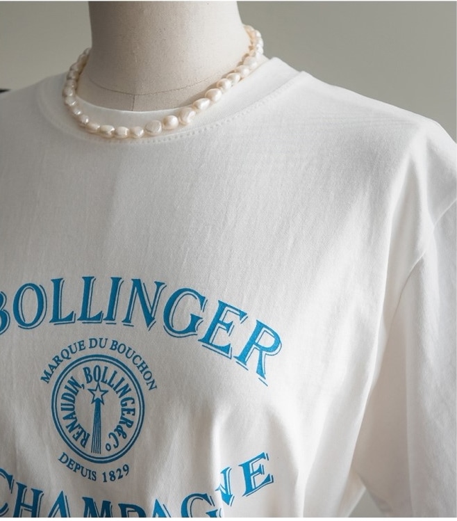 ロゴ入り トップス Tシャツ シャツ プルオーバー 白シャツ 袖あり 半袖 5分袖 五分袖 Uネック ラウンドネック ストレート Iライン かわいい シンプル カジュアル ロゴ入り トップス Tシャツ シャツ プルオーバー 白シャツ 袖