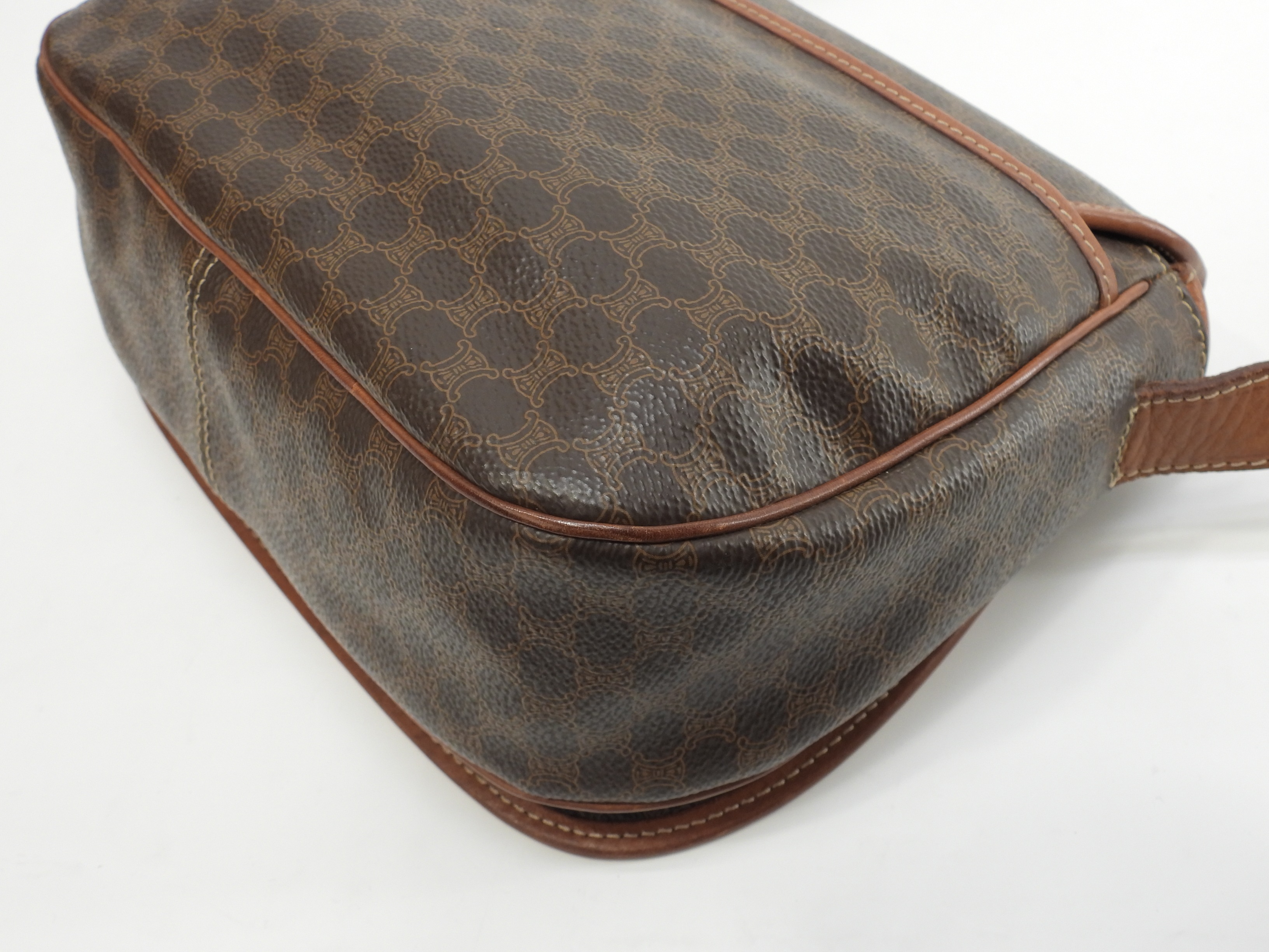 セリーヌ ポシェット トリオンフ マカダム茶 クロスボディバッグ ロゴエンブレム革@M14 4 セリーヌ ポシェット トリオンフ マカダム茶 クロスボディバッグ ロゴエンブレム革@M14 4