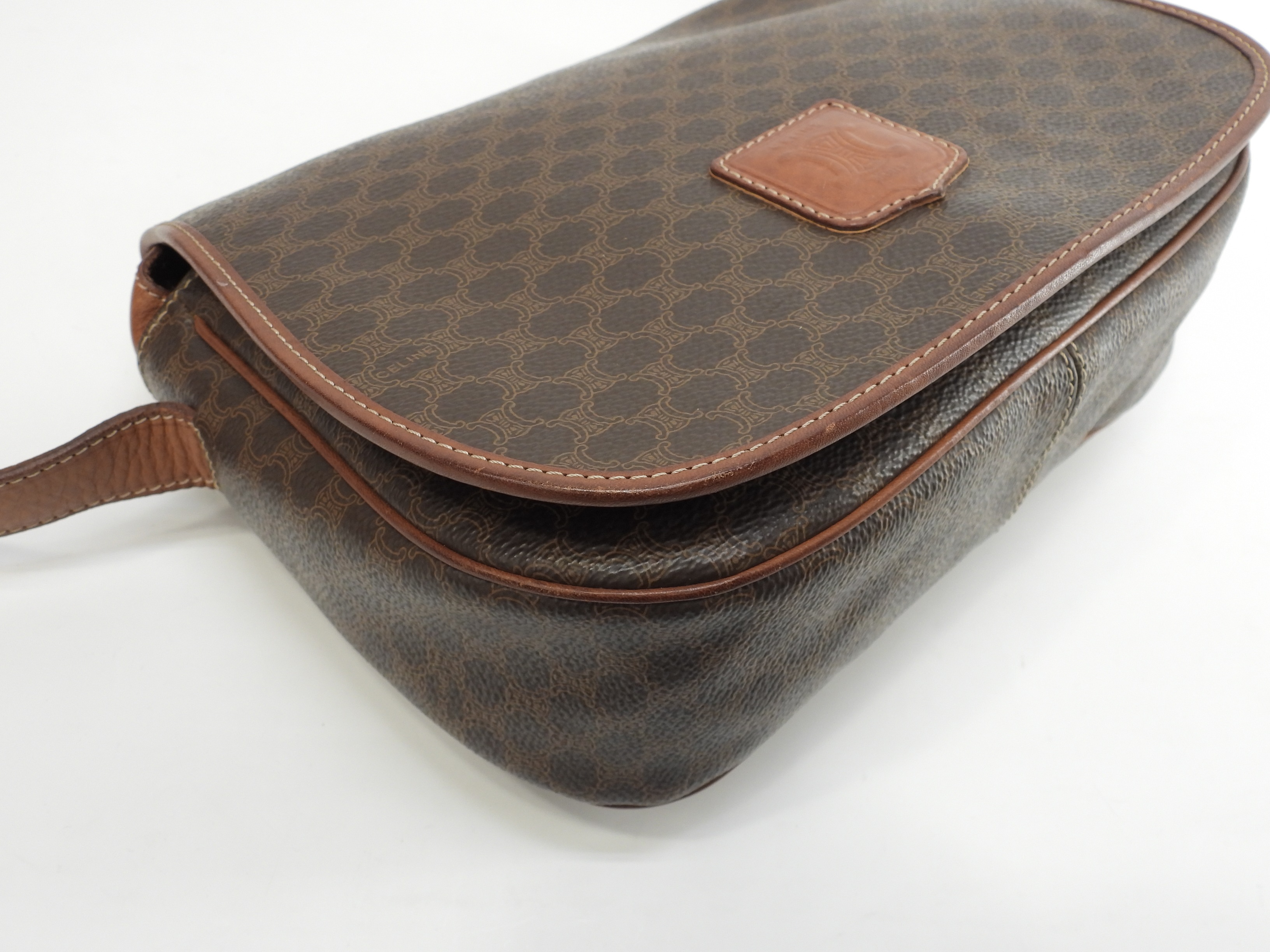 セリーヌ ポシェット トリオンフ マカダム茶 クロスボディバッグ ロゴエンブレム革@M14 4 セリーヌ ポシェット トリオンフ マカダム茶 クロスボディバッグ ロゴエンブレム革@M14 4